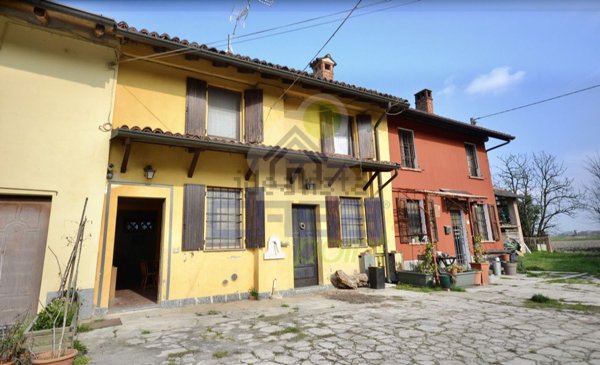 casa indipendente in vendita ad Inverno e Monteleone in zona San Giuseppe