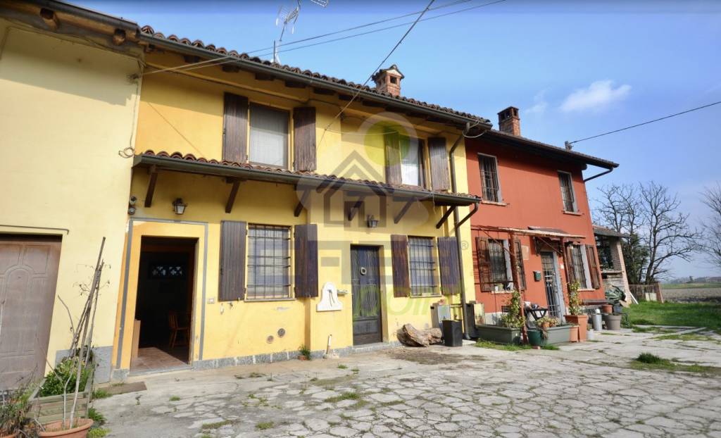 casa indipendente in vendita ad Inverno e Monteleone in zona San Giuseppe