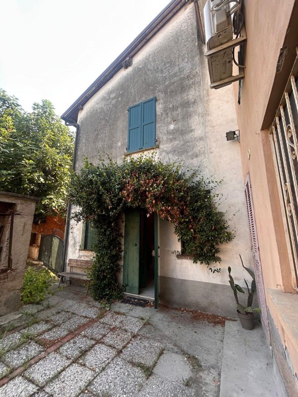 casa indipendente in vendita ad Inverno e Monteleone in zona Inverno
