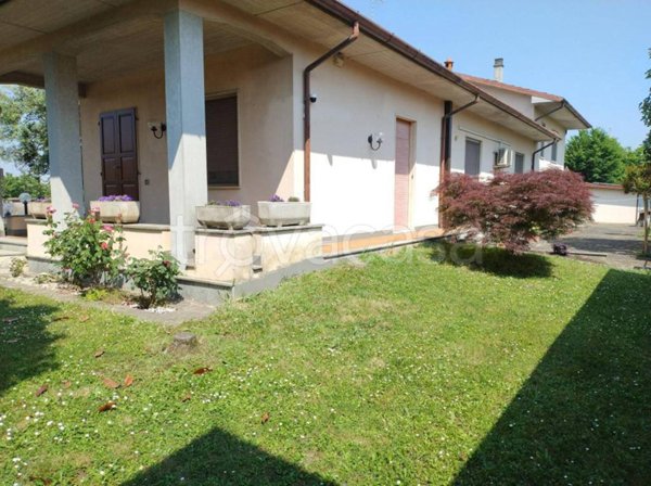 casa indipendente in vendita ad Inverno e Monteleone