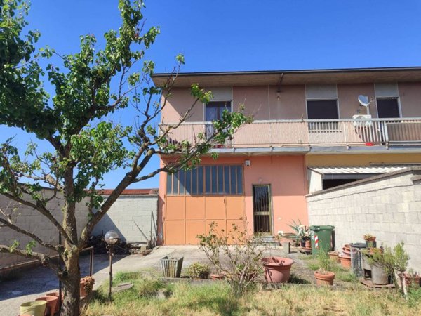 casa indipendente in vendita ad Inverno e Monteleone in zona Monteleone
