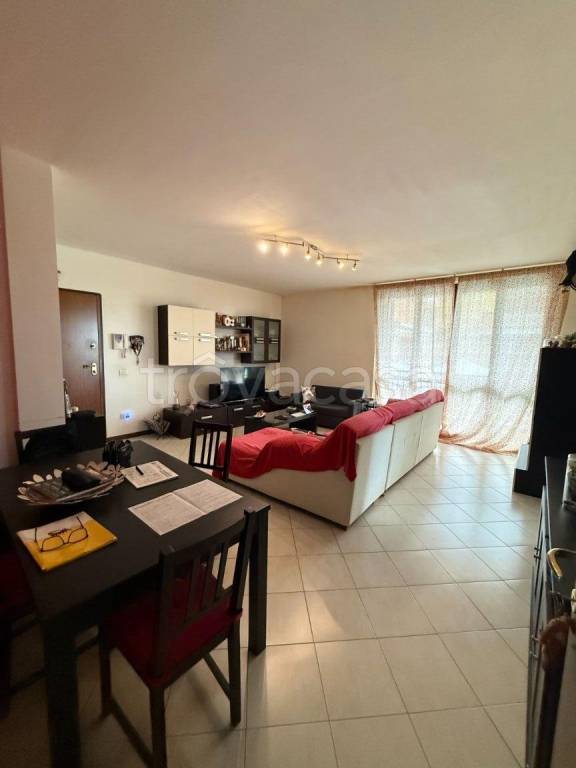 appartamento in vendita ad Inverno e Monteleone