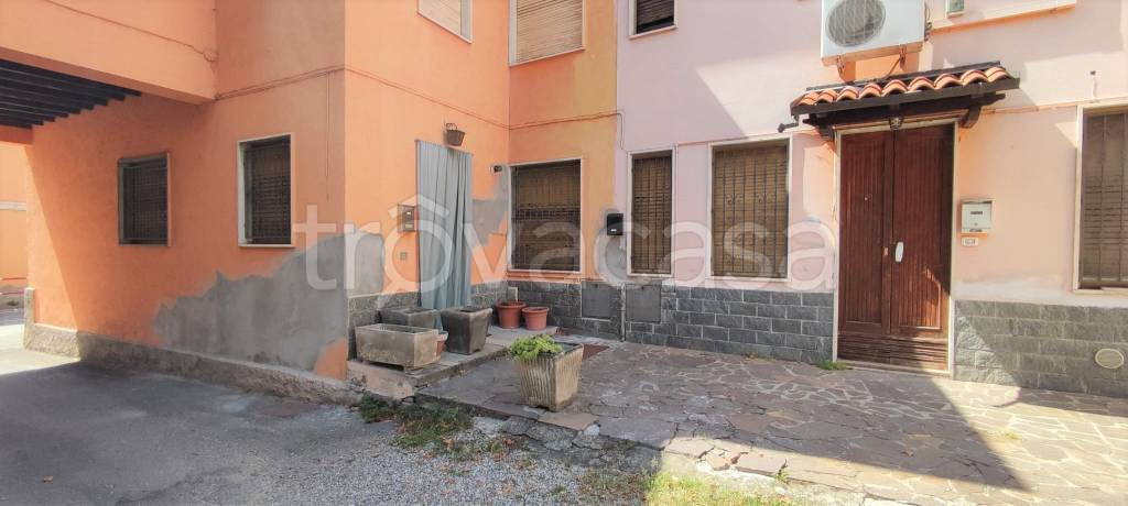 casa indipendente in vendita a Landriano