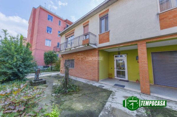 casa indipendente in vendita a Landriano