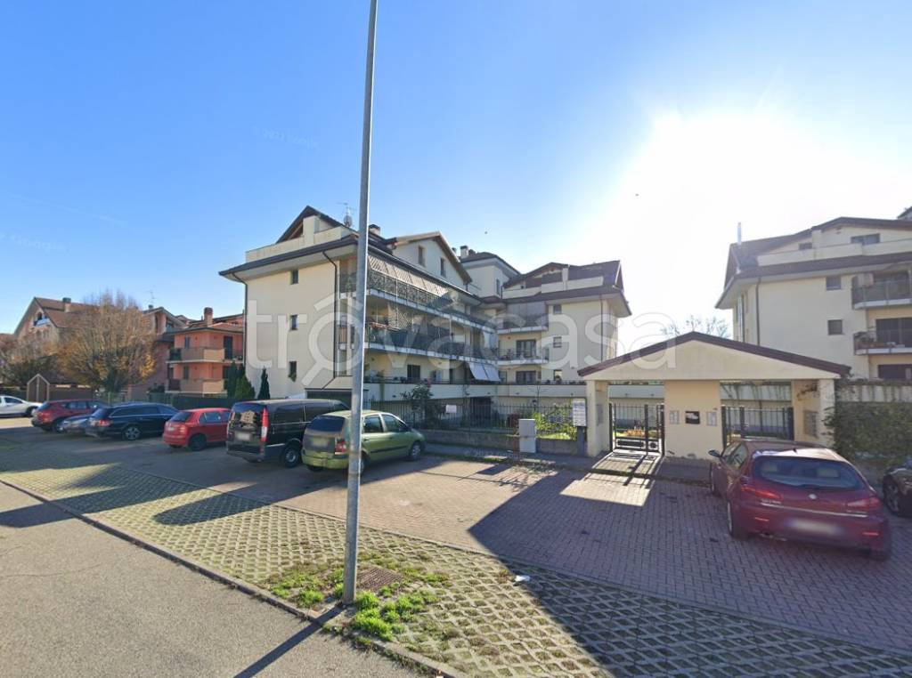 appartamento in vendita a Landriano