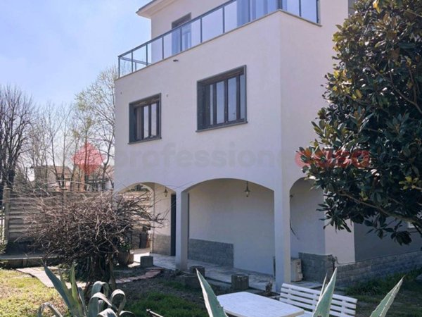 casa indipendente in vendita a Landriano