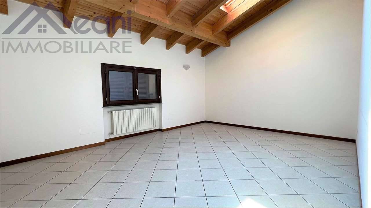 appartamento in vendita a Landriano