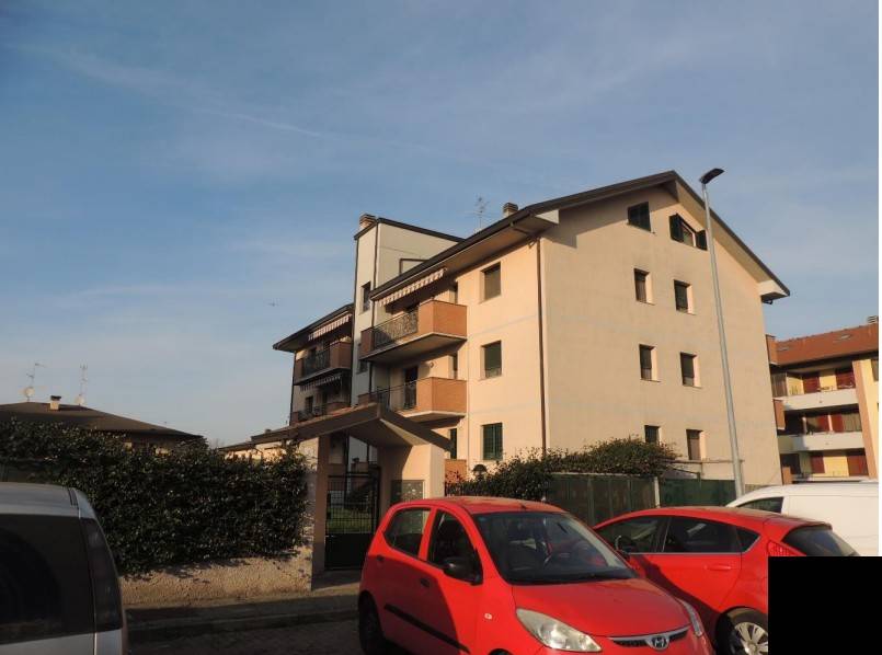 appartamento in vendita a Landriano