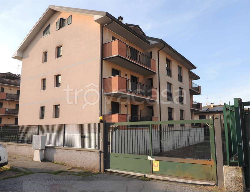 appartamento in vendita a Landriano