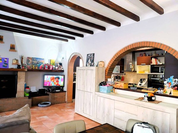 casa indipendente in vendita a Landriano in zona Pairana