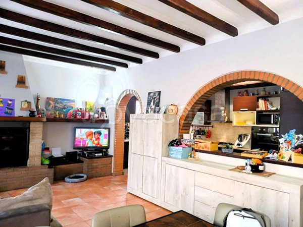 casa indipendente in vendita a Landriano in zona Pairana
