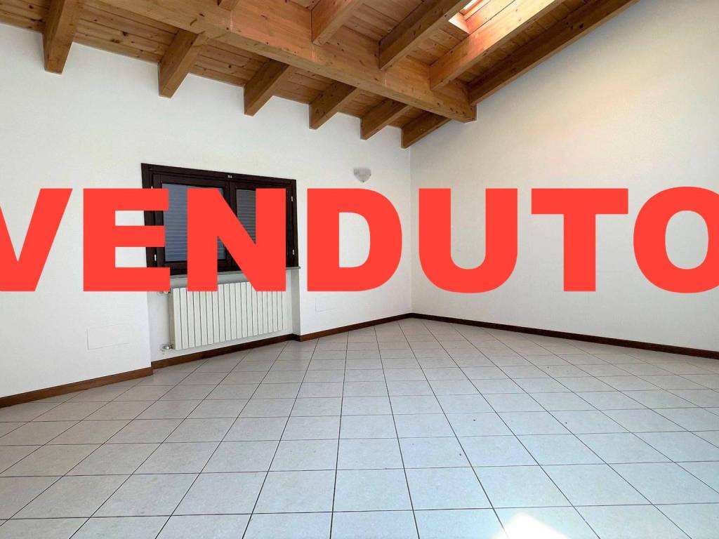 appartamento in vendita a Landriano
