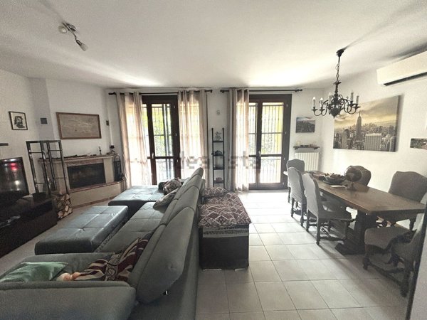 casa indipendente in vendita a Landriano