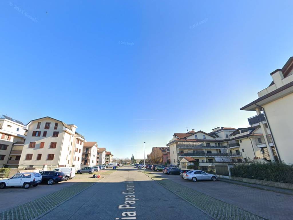 appartamento in vendita a Landriano in zona Pairana