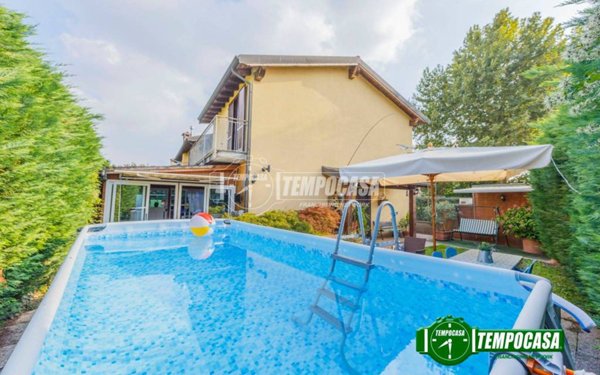 casa indipendente in vendita a Landriano in zona Pairana