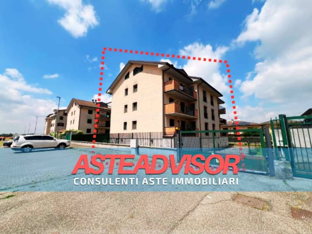 appartamento in vendita a Landriano in zona Pairana