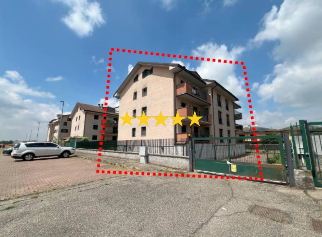 appartamento in vendita a Landriano in zona Pairana