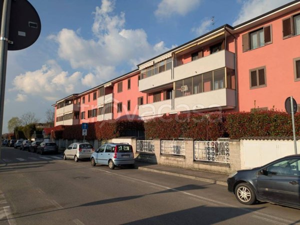 appartamento in vendita a Landriano