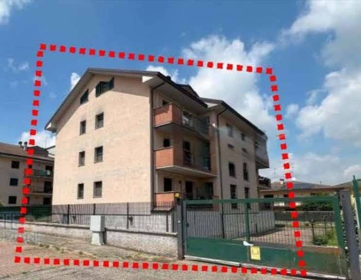 appartamento in vendita a Landriano in zona Pairana