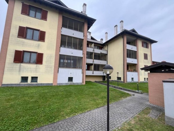 appartamento in vendita a Landriano in zona Pairana