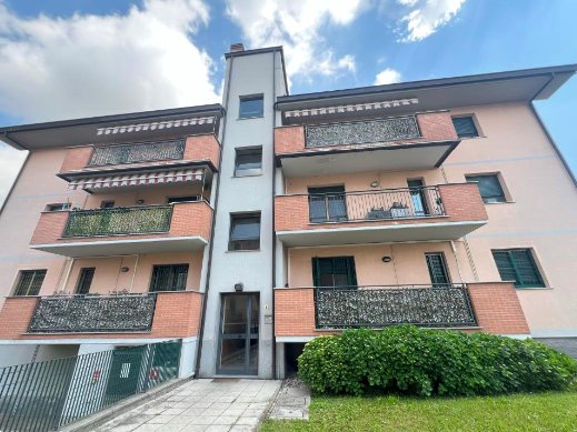 appartamento in vendita a Landriano in zona Pairana