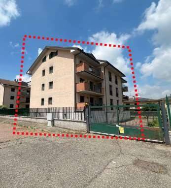 appartamento in vendita a Landriano in zona Pairana