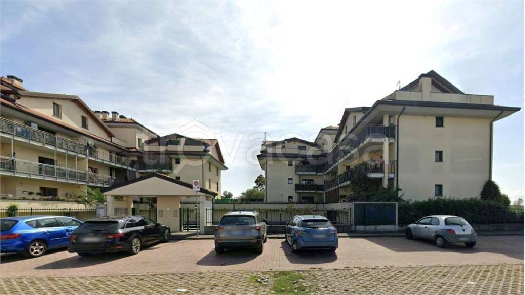 appartamento in vendita a Landriano