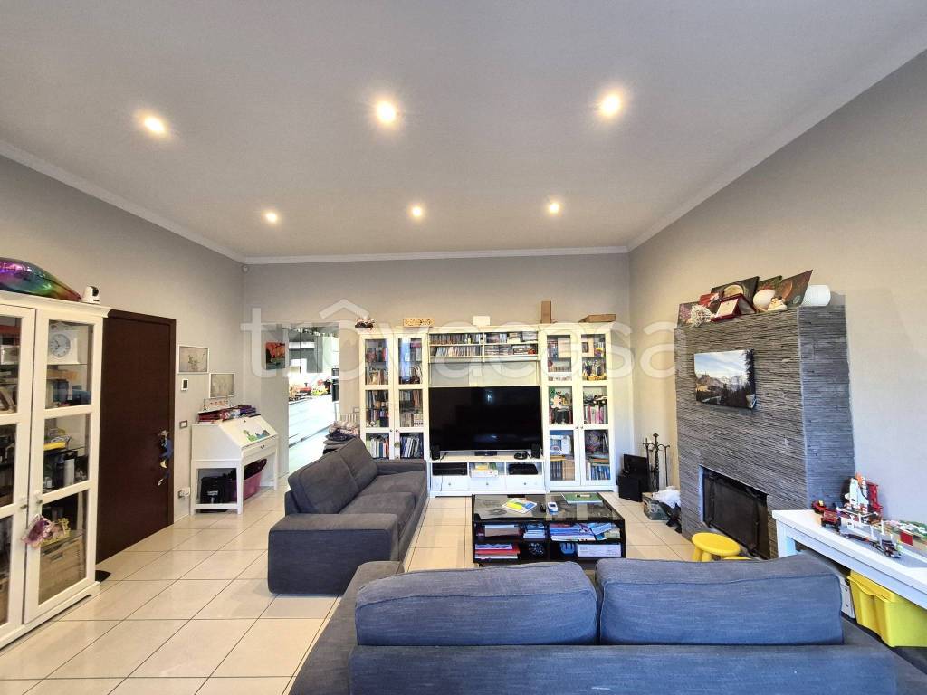 casa indipendente in vendita a Landriano