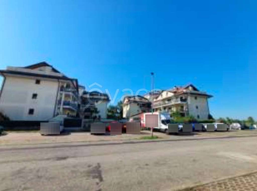 appartamento in vendita a Landriano