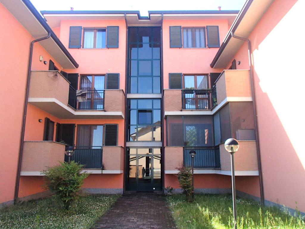 appartamento in vendita a Landriano