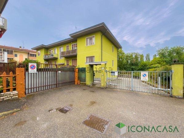 appartamento in vendita a Landriano