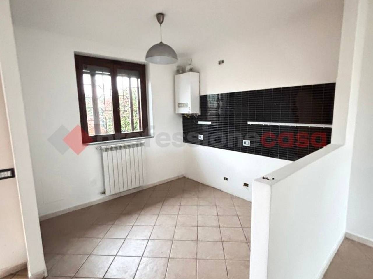 appartamento in vendita a Landriano in zona Pairana