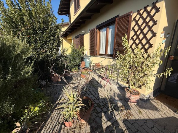 casa indipendente in vendita a Landriano in zona Pairana