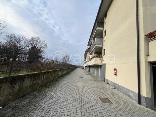 appartamento in vendita a Landriano in zona Pairana