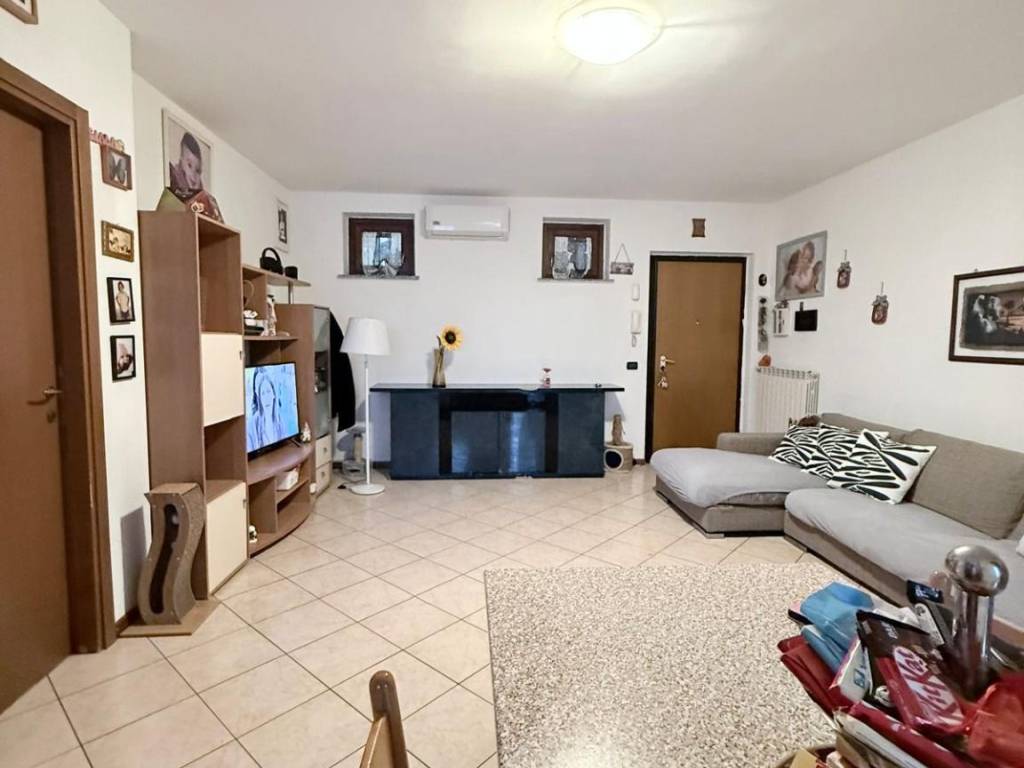 appartamento in vendita a Landriano