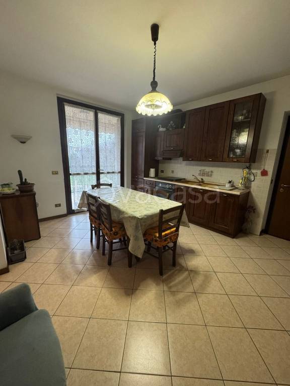 appartamento in vendita a Landriano