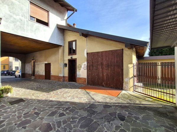 casa indipendente in vendita a Landriano