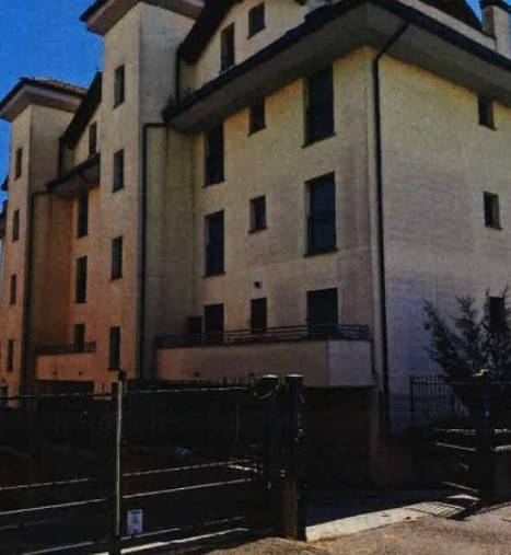 appartamento in vendita a Landriano in zona Pairana