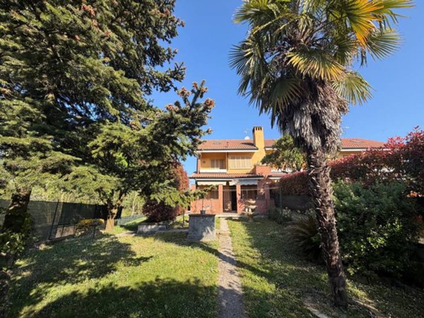 casa indipendente in vendita a Landriano