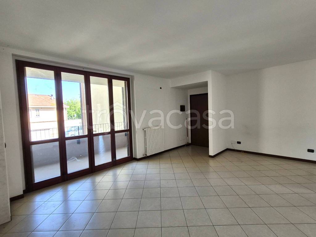 appartamento in vendita a Landriano in zona Pairana
