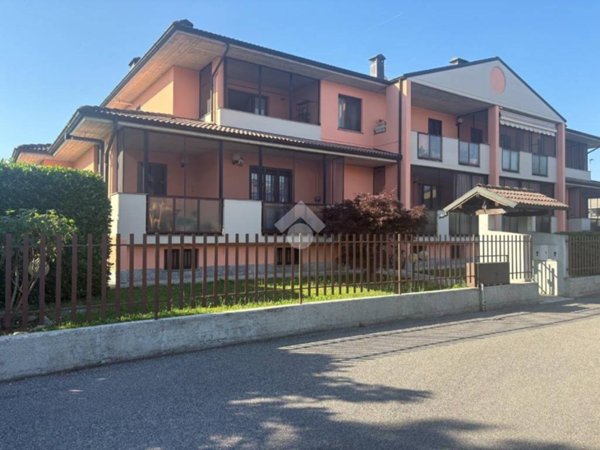 appartamento in vendita a Landriano