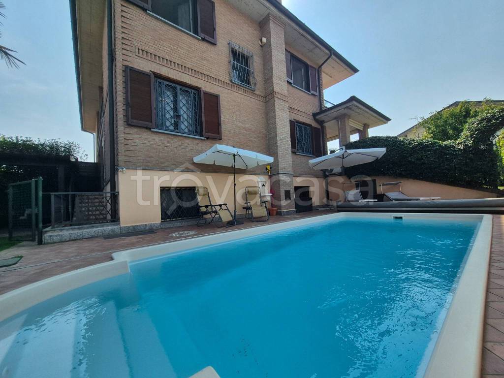 casa indipendente in vendita a Landriano