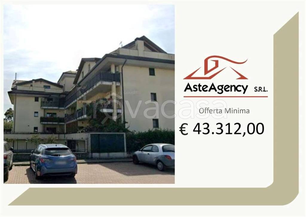 appartamento in vendita a Landriano in zona Pairana