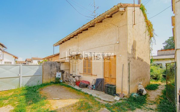 appartamento in vendita a Langosco