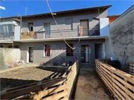 casa indipendente in vendita a Langosco