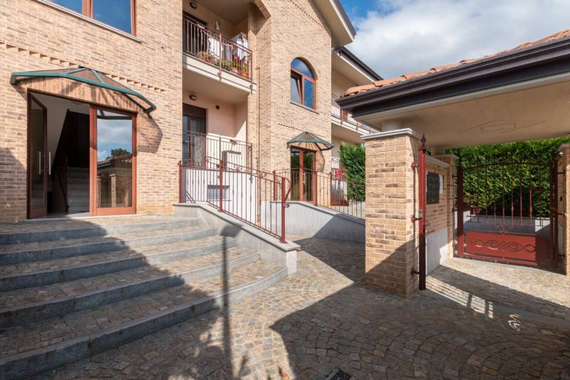appartamento in vendita a Leinì in zona Tedeschi