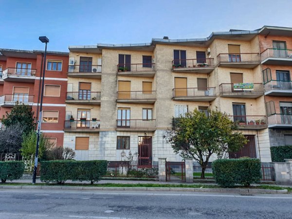appartamento in vendita a Leinì in zona Tedeschi