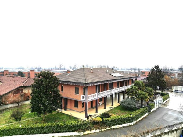 casa indipendente in vendita a Leinì in zona Fornacino