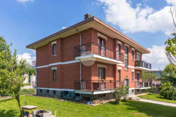 casa indipendente in vendita a Leinì in zona Fornacino