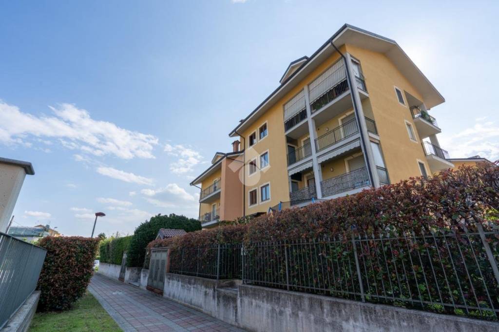 appartamento in vendita a Leinì